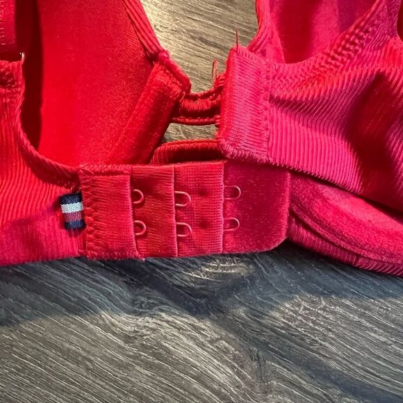 Tommy Hilfiger Red bra 34A - Picture 7 of 7